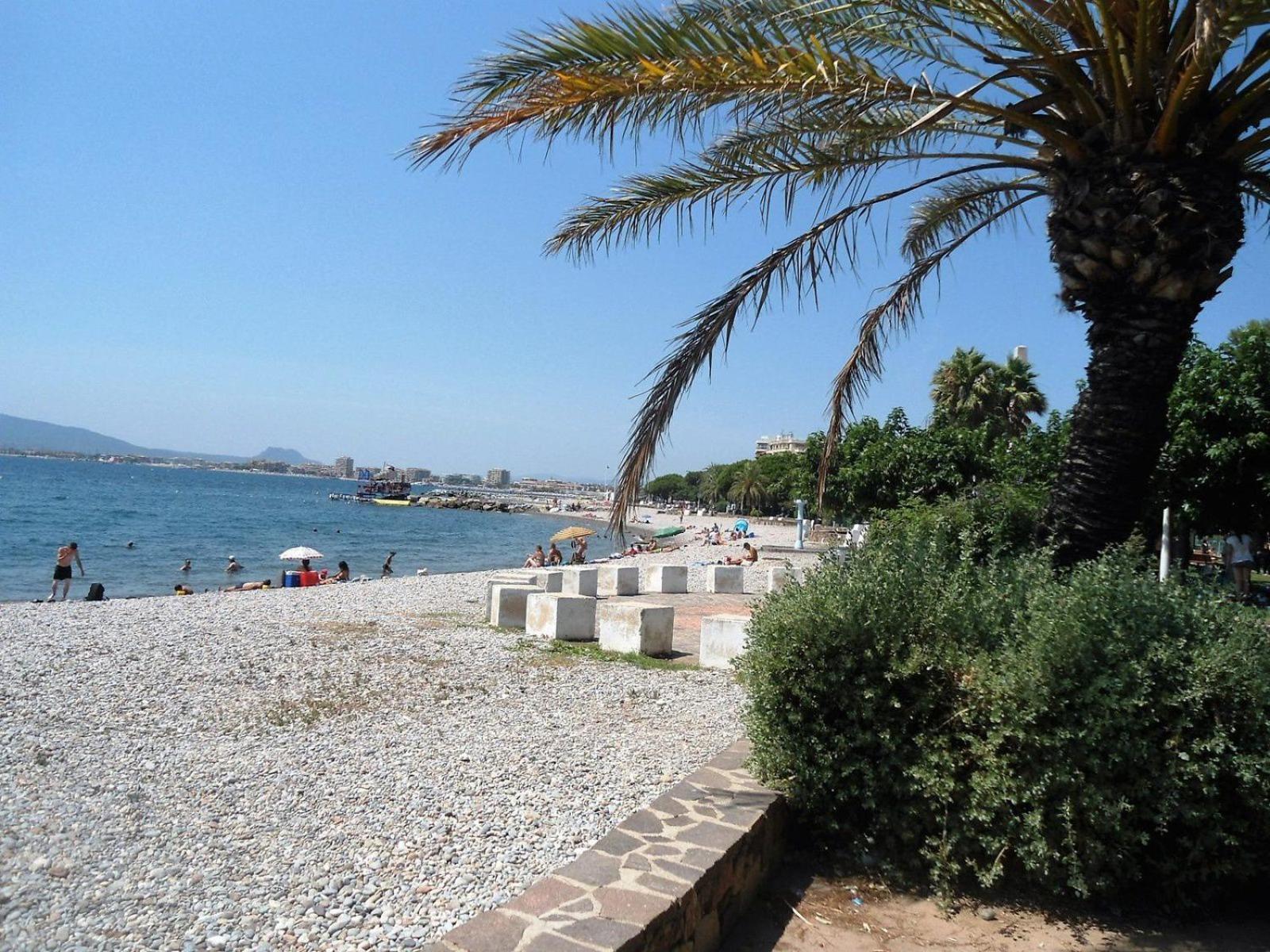 Un Grand Studio Face Au Port De Santa Lucia Saint-Raphaël Eksteriør billede